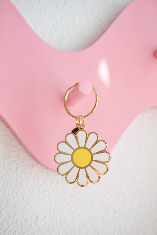 Daisy Enamel Keychain